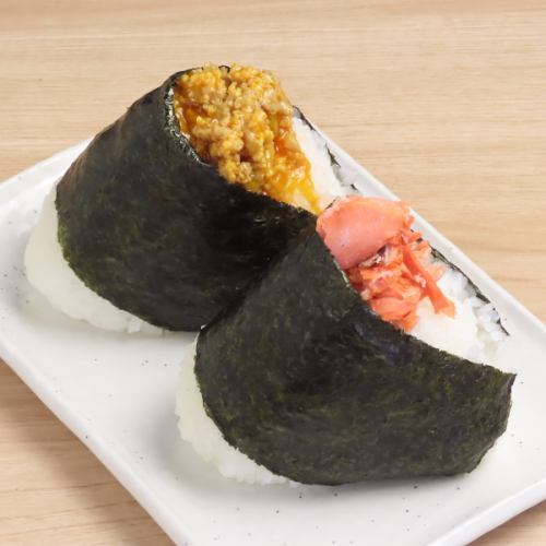 【◆福が来るおむすび◆】無添加・無農薬米を使った「おむすび」が名物！豊富な具材と一緒にどうぞ