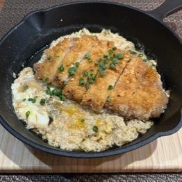 ロースかつ卵とじ
