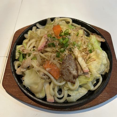 キャベツたっぷり焼きうどん