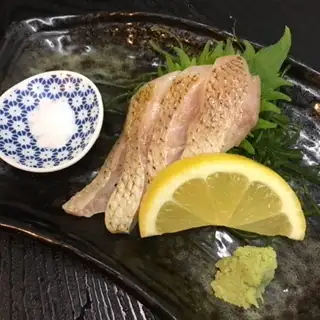 【のどぐろ炙り刺身】香ばしさととろける脂のバランス。