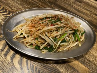 Stir-fried Taiwanese Bean Sprouts