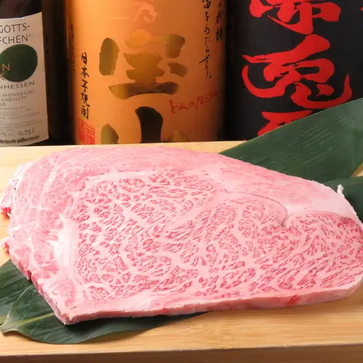 ≪黒毛和牛≫特上カルビ・特上ステーキ・ハラミなど~黒毛和牛の旨味を堪能~5000円
