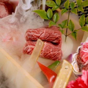 【平日限定忘年会コース】演出◎で夜桜厳選の希少部位盛り合わせ等90分飲み放題付コース