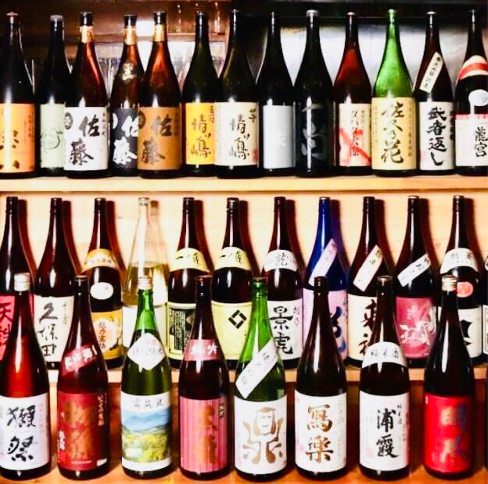 A shop where you can enjoy local sake and shochu from all over the country and excellent charcoal grill ♪