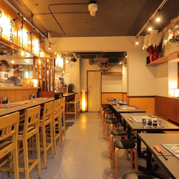 活気のある店内は、20名～最大30名様までの貸切にも対応しております。会社の飲み会やサークルの集まりなど、大人数での宴会に最適です◎周りを気にせず、美味しい料理とお酒で賑やかに楽しい時間をお過ごしいただけます。ご予約はお気軽にご相談ください！