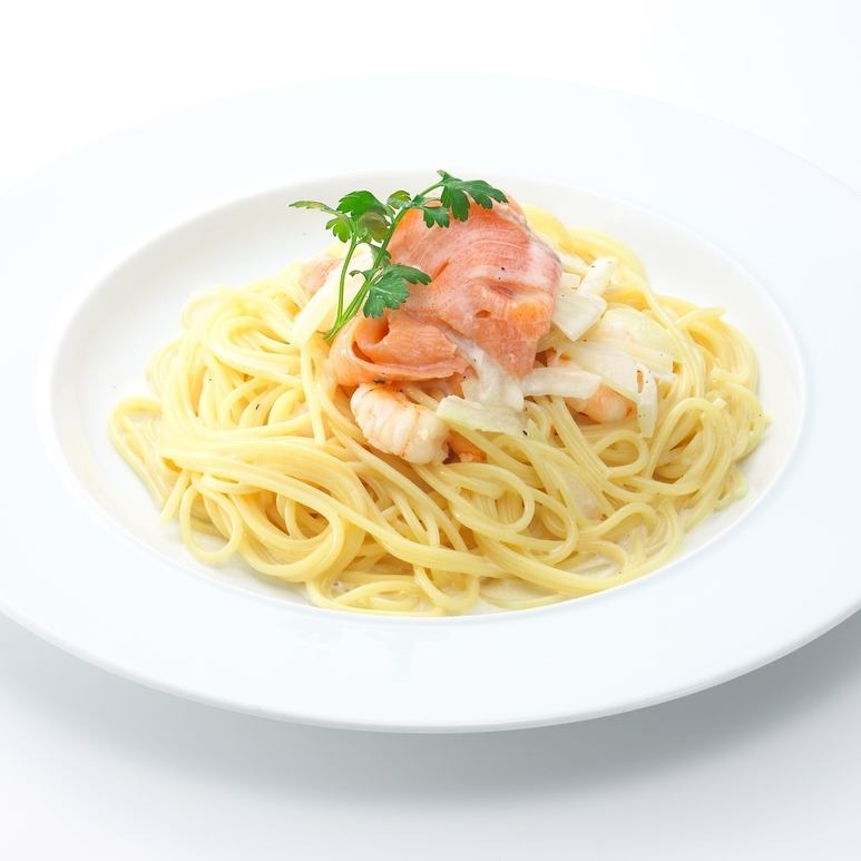 Smoked salmon and shrimp cream sauce