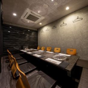 Up to 10 people are allowed.A relaxing private room with a sunken kotatsu table.Recommended for various banquets