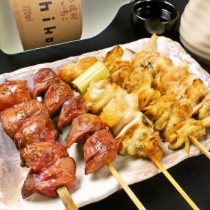 鶏串盛合せ　（おまかせ5本）