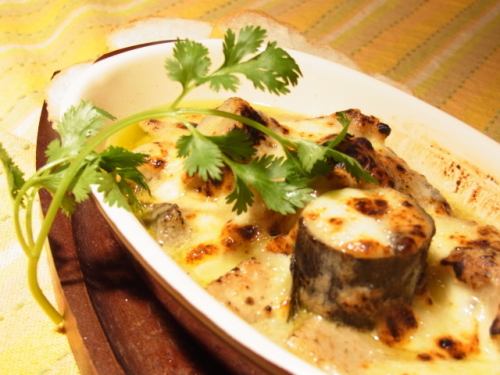 [Manager's recommendation] Grilled green curry with cheese (with toast)