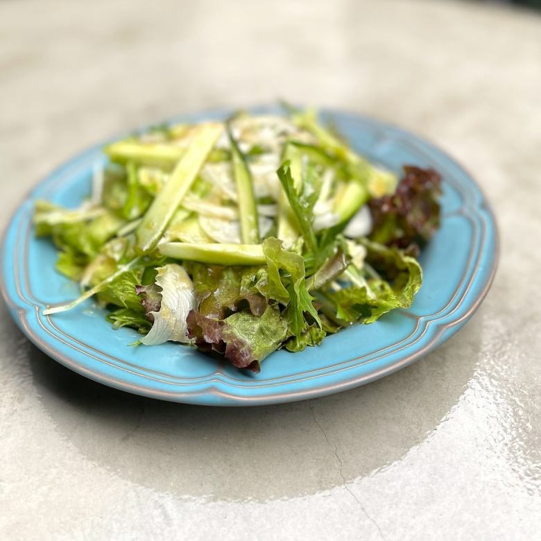 Green salad with 6 kinds of vegetables