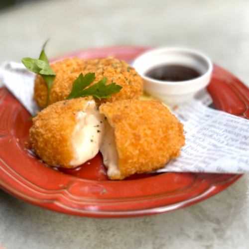 Crab cream croquette