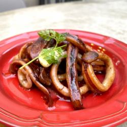 Squid with red wine, butter and soy sauce