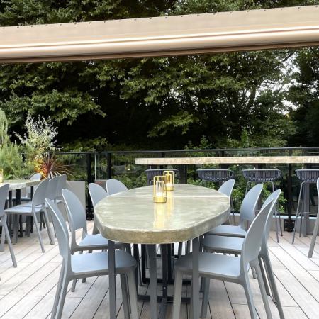 [3F] Rooftop terrace table seating for 8-10 people