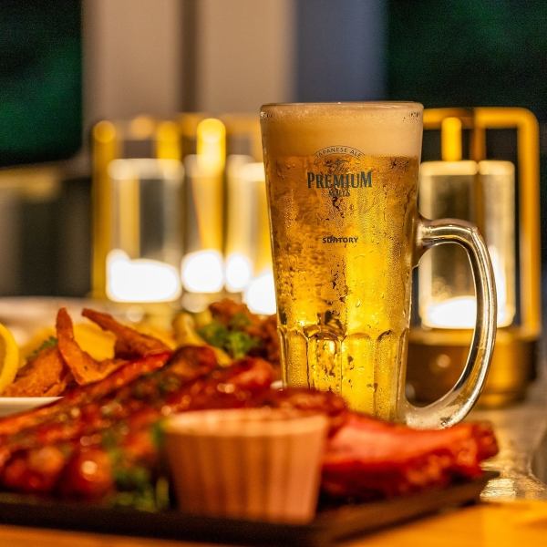 「HONOO」では豪快なお肉料理がメイン、クラフトビールやスパークリングに合う海鮮料理も多数ご用意！