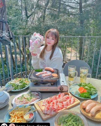 謝謝你！ ！
我會轉發它🍴🙏

#轉寄 - @kana_love_disney
[東京/吉祥寺/燒烤]

♡.*･ﾟ┈┈┈┈┈┈┈┈┈┈┈┈ﾟ･*.♡

📍東京/吉祥寺
「吉祥寺井之頭露台 HONOO」

您可以在井之頭公園享受燒烤。
有一個時尚的啤酒花園🍖🔥

您可以自備食物，也可以空手而來。
即使你只是一個女孩，它也完全可以隨意且輕鬆地去🤭💕

二樓和三樓設有露台座位。
在大自然中燒烤的感覺真好。

它也非常適合暑假！

*資訊來自 2025 年 3 月的訪問

♥―――ⓜⓔⓝⓤ―――♥

[開胃]
・鹽煮毛豆

[沙拉]
・兩種起司的凱薩沙拉

【油炸食品】
·炸薯條

[烤蔬菜]
・燒烤蔬菜拼盤

[燒烤肉]
・用鹽和檸檬醃製的烤雞腿
・大香腸拼盤
・烤三元排骨

[很受歡迎]
・大份法國大蒜麵包吐司

2小時制
2個人

每人3,000日元

無限暢飲軟性飲料 +880 日圓
酒水無限暢飲 + 2,000 日圓

♥――――――――♥

┈┈┈┈┈┈┈┈┈┈

📍吉祥寺井之頭露台 HONOO

✉️東京都武藏野市御殿山1-3-3
A※G井之頭公園東館2F
⏰ 11:30 - 23:00
最後點餐時間：食物 22:00 飲料 22:30
🚃 從京王井之頭線JR吉祥寺站公園口步行約4分鐘
👛信用卡、PayPay、dPayment、Suica 等。
🐶 僅提供露台座位
🚭 獨立吸菸區（僅允許吸食加熱煙草）

@inokashira_honoo

https://s.tabelog.com/tokyo/A1320/A132001/13299440/

━━━━━━━━━━━━━━━

＼感謝您讀到最後/

🎀可愛的糖果
🎀上鏡地點
🎀 最喜歡的活動
我發布了類似

對於那些喜歡可愛和甜美事物的人
如果你有關注並點讚我會很高興💕
⇢ @kana_love_disney

瑪麗醬禦宅族
我想與《貓兒歷險記》的粉絲建立聯繫💘
相同的偏見OK

━━━━━━━━━━━━━━━

#PR #井之頭美食 #吉祥寺美食 #井之頭公園午餐 #吉祥寺居酒屋 #井之頭公園晚餐 #吉祥寺燒烤 #井之頭燒烤 #吉祥寺啤酒花園 #井之頭啤酒花園
#燒烤 #BBQGirls #CarnivorousGirls #ILoveMeat

■ 美食資訊
#kana_gourmet
#kana_gourmet 東京

━━━━━━━━━━━━━━━