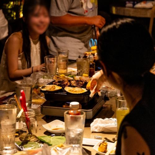 Enjoy the changing seasons on the Inokashira terrace! Lunchtime BBQ is also very popular.