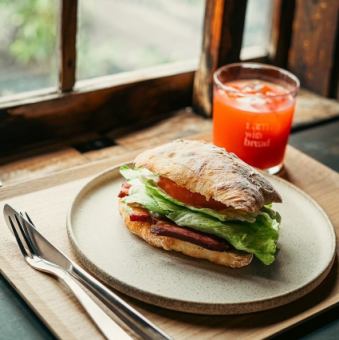 BLT Sandwich - ベーコン＆レタス＆トマトサンド -