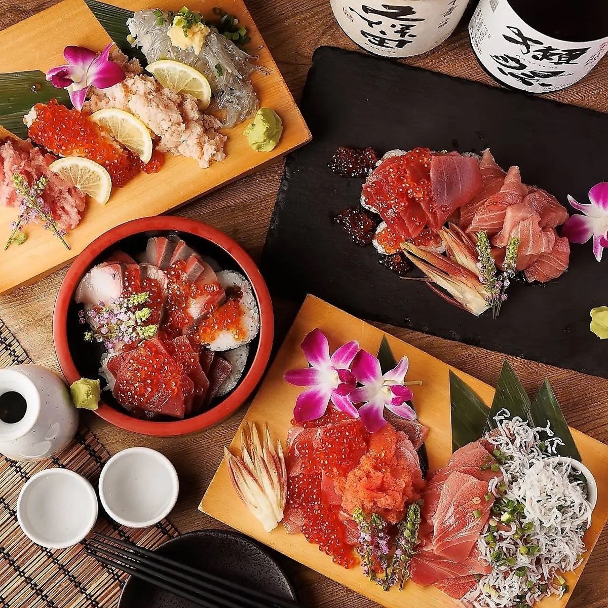 Enjoy carefully selected bluefin tuna, super fresh sashimi and overflowing sushi in a private room!