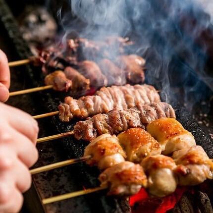 上野で人気！炭火焼き鳥食べ飲み放題！