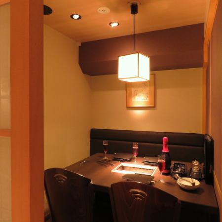 A completely private room with a calm atmosphere.The layout can be changed depending on the number of people.How about a yakiniku banquet in a spacious private room ♪ For entertainment and girls-only gatherings ◎ It is recommended to use it at lunch time as well as dinner.For more information, please contact the store directly.