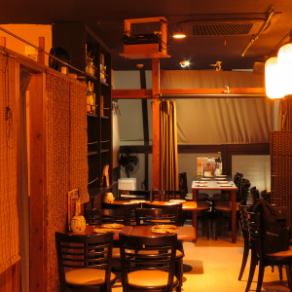 【プライベート感のあるお席】ゆったりと座れるソファー席は女子会や各種飲み会にもぴったりのお席です☆