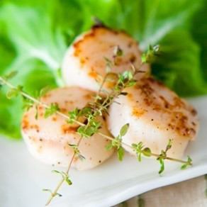 Herb grilled scallop