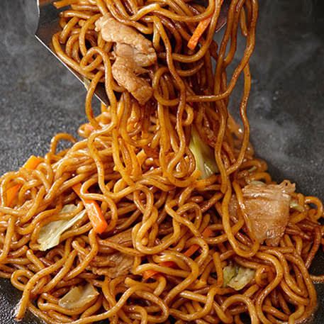 Fried noodles with gomoku sauce