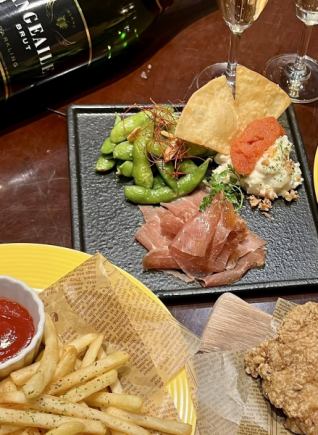 비비데의 인기의 안주와 맥주 포함 음료 무제한 120분(L.O30분전) 3500엔♪