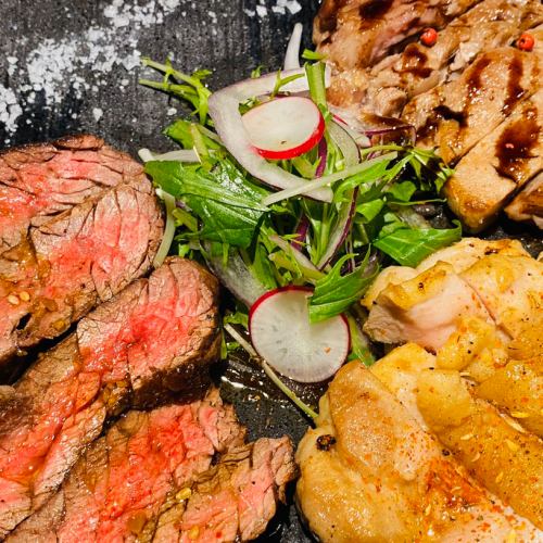 Three types of beef, pork, and chicken steak assortment (340g)