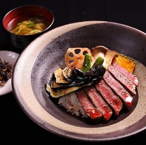 Lunch service is also planned! Enjoy Noto beef with Noto beef steak bowls and more