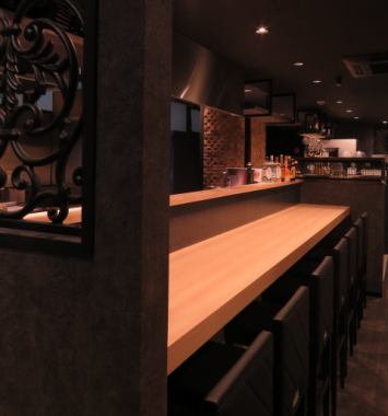 .Counter seats can seat up to 7 people!Special seats where you can enjoy your meal while watching the chef's vivid cooking process◎You can also use it for quick drinks or dates.