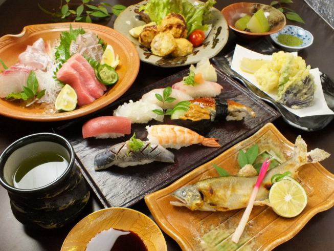 购买新鲜的海鲜，以最佳状态供应◇随便享用正宗的寿司♪