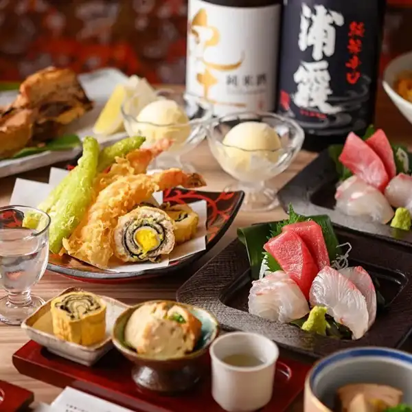 【2.5H飲放付】厚切牛タンおでん×朝採鮮魚お造りや季節の天麩羅など含『椿』全8品4500円