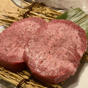 [Yakiniku/all-you-can-drink included] Thick-sliced top tongue salt & thick-sliced skirt steak course [10 dishes, 14 dishes] Welcome party/banquet 7,000 yen