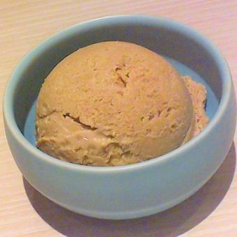 Homemade roasted green tea ice cream