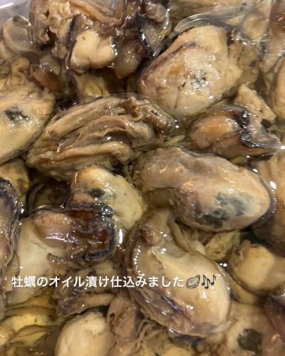 It's snowing lightly today and it's really cold outside☃️
Today was a good day for preparation, so we prepared Hiroshima's specialty, pickled oysters in oil ☺️🦪
It is also a popular dish at Aohige as a snack to go with alcohol.

It's cold today and I don't want to leave the house...
But I want to eat steak...
For those people, I highly recommend using Uber Eats.
Search for Steak Aohige on the Uber Eats app 🔍🥩
Red meat, sirloin, fillet steak, hamburger steak, and kouine delivered to your home🎶
Please feel free to use it on cold days when you don't want to leave the house, or on days when you're exhausted☺️

※Steak Bluebeard※
〒730-0051
Hiroshima Prefecture, Hiroshima City, Naka Ward, Otemachi 1-7-23 Laforet Building 2nd floor
TEL
082-244-6611

business hours
Dinner 17:00~22:00 Lunch 11:00~15:00
Last order
Dinner 21:00 Lunch 14:00
Regular holiday
Wednesdays (except December)

#Aohige #Beef Aohige #Beef Aohige Sogo Hiroshima store #Steak Aohige #Aohige main store #Yakiniku Aohige #Hiroshima beef yakiniku Aohige #Hiroshima beef yakiniku #Hiroshima beef #Steak #Hors d'oeuvre #Gift #Lunch box #Year-end gift #I want to connect with people who like meat #Hamburg steak #Locally produced and consumed #Gift #Kumanocho #Year-end party #New Year's party #Hiroshima gourmet #Hiroshima recommended restaurant #Hiroshima meat #Otemachi #Otemachi lunch #Otemachi dinner #Otemachi gourmet #Wagyu beef #ubereats