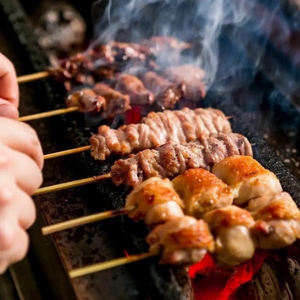 炭火焼き鳥・若鶏炙り焼きなど全36品食べ放題コース【4500円→3500円】