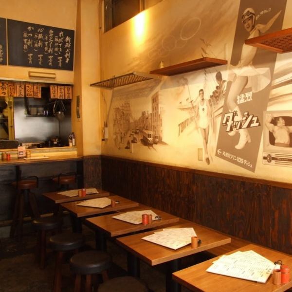 [1F] You can watch sports while enjoying delicious meat dishes and drinking alcohol. Check out the retro Showa-era paintings on the walls! By the way, there are no appetizer or charge fees, so feel free to visit us! (Kanda Izakaya) Meat Yakiniku All-you-can-drink Welcome party Farewell party Private girls' night out Akihabara Birthday Anniversary)