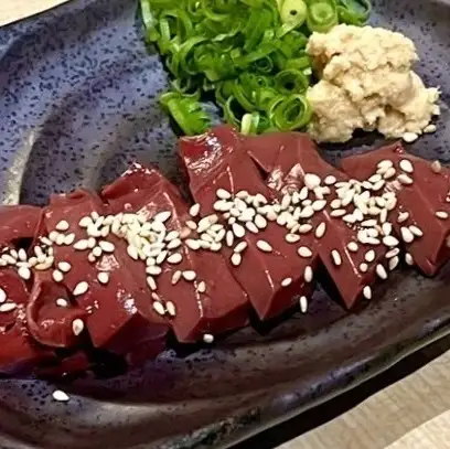 とろ生ラムレバー刺し
