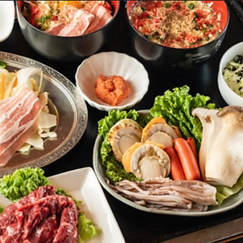 【当ビル1階"和助"の料理も注文OK！】お酒を飲みながら居酒屋の本格料理も堪能できちゃう！
