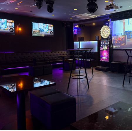 Private reservations are possible for groups of 10 or less! Online reservations are also welcome.