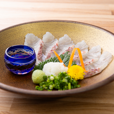 Amakusa sea bream sliced thinly