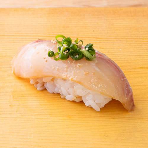 [Amakusa] Amberjack with salt and lemon / [Amakusa] Amberjack with green onion and sesame