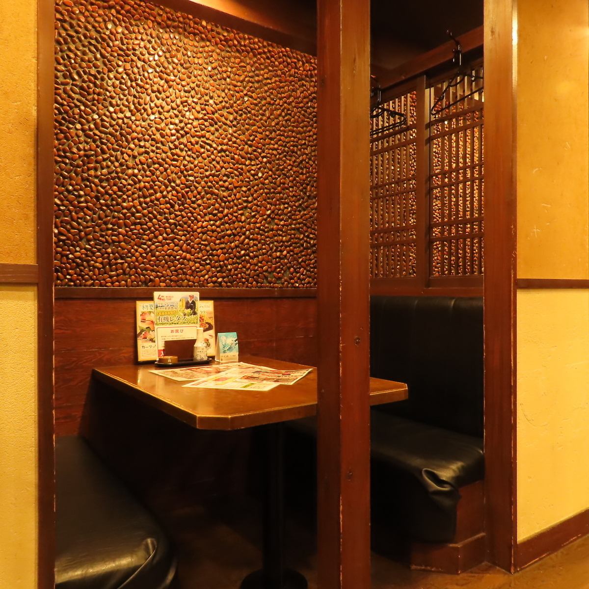 我们有各种大小的包间!欢迎您下班后或放学后过来小酌一杯!