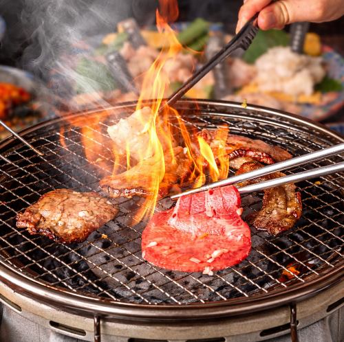 炭烤和牛是一道绝妙的菜肴。