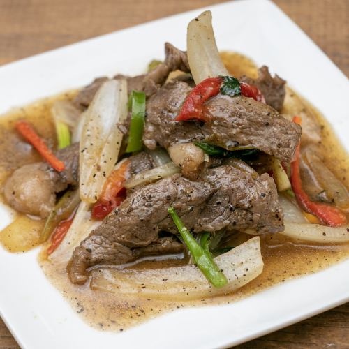 Stir-fried Beef and Vegetables with Black Pepper ★ Nua Pad Prik Thai Dam ★★