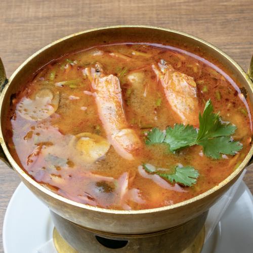 Sour and spicy shrimp soup ★ Tom Yum Goong Large (Share with everyone) ★★
