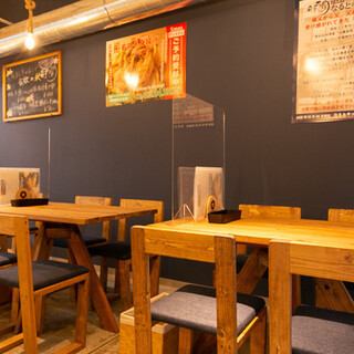 [Various scenes ◎ Table seats] The interior of the store is a stylish Japanese space where you can feel the warmth of wood.There are counter seats and table seats.We will guide you according to the number of people and the scene, so please contact us if you have any requests for seats or number of people.
