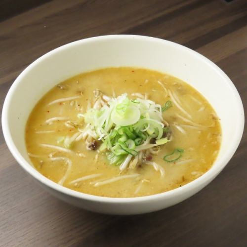 Yotsho Ramen (Miso/Salt)