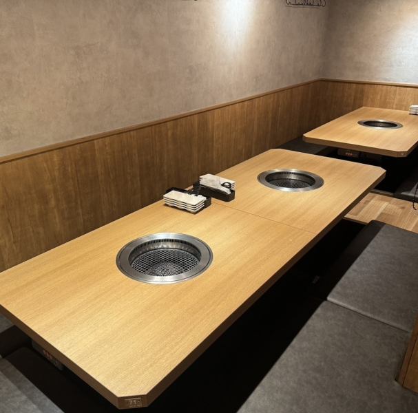 大小宴会も歓迎(15名様まで)!学生さんから会社帰りまで、いつでも幅広くお使い頂けます(画像は系列店)